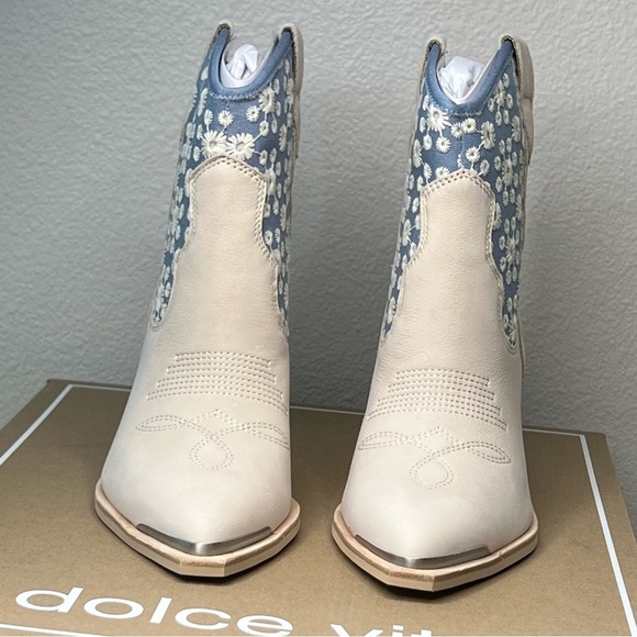 Dolce Vita Blue Floral Western Boots 7.5 NWT - Picture 2 of 8